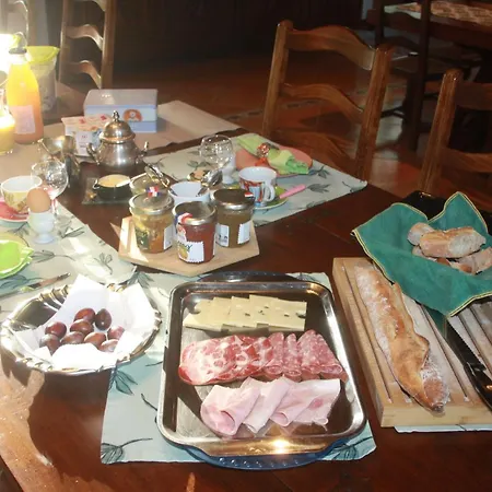 D'hotes Moulindt לינה וארוחת בוקר Virazeil