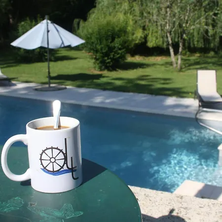 Bed & Breakfast D'hotes Moulindt 3*